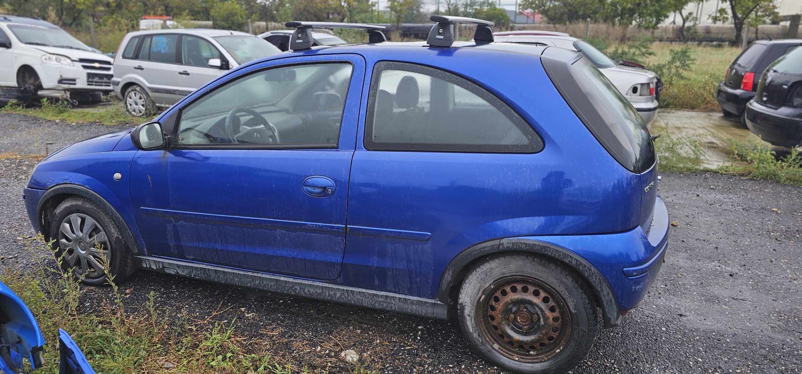 Dezmembrari / Dezmembrez Opel Corsa C 1.3 Cdti albastru 2 usi - imagine 6