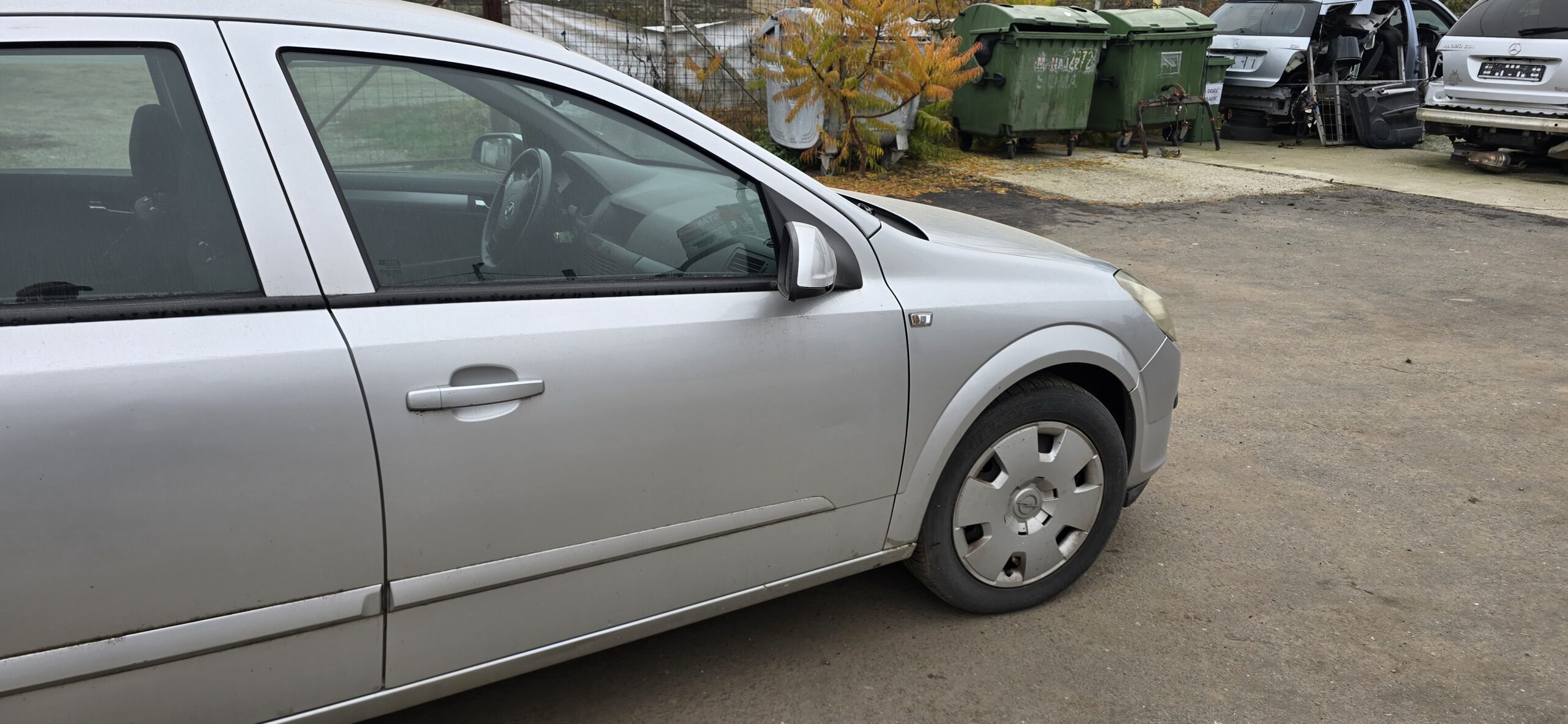 Portiera dreapta fata Opel Astra H Hatchback cod culoare Z157