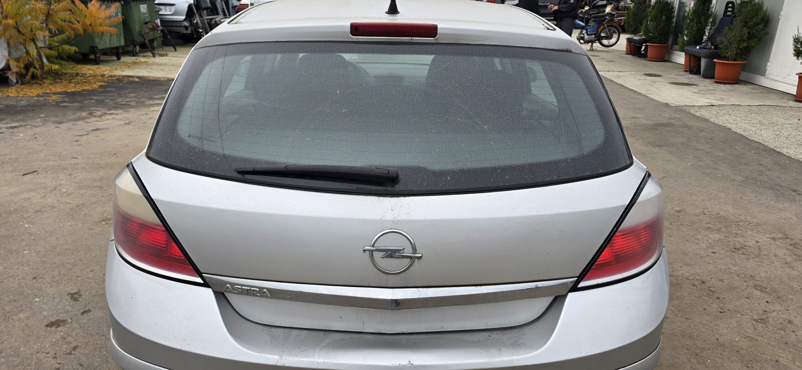 Bara spate completa Opel Astra H cod culoare Z157 - imagine 2